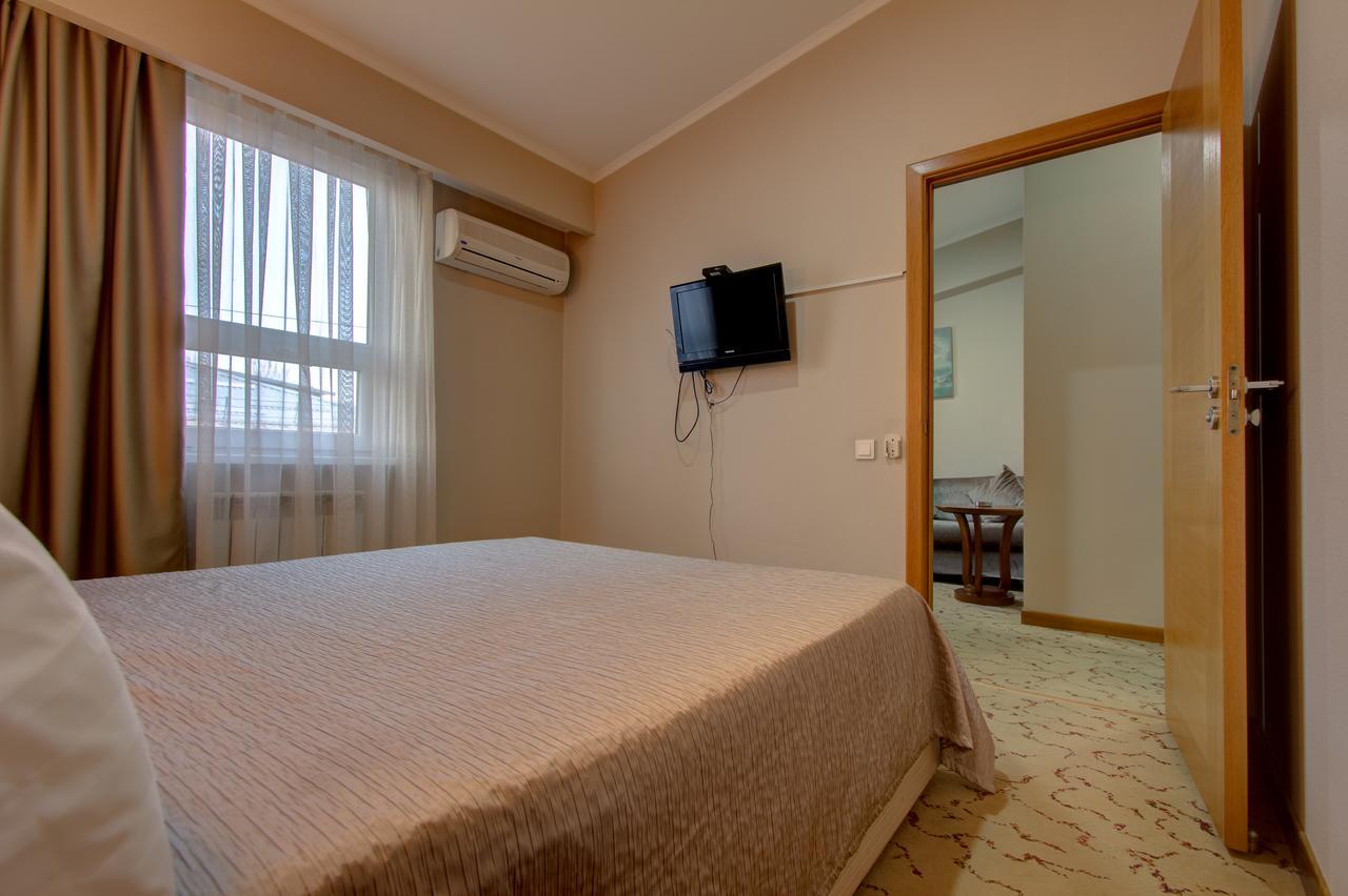 Bishkek Boutique Hotel Bagian luar foto